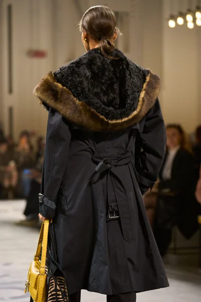 Look 93